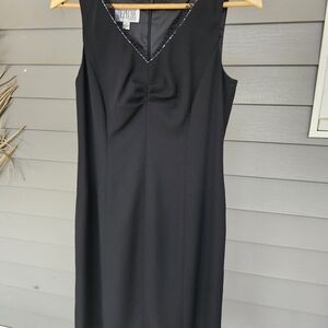 Elegant Black Sleeveless Dress